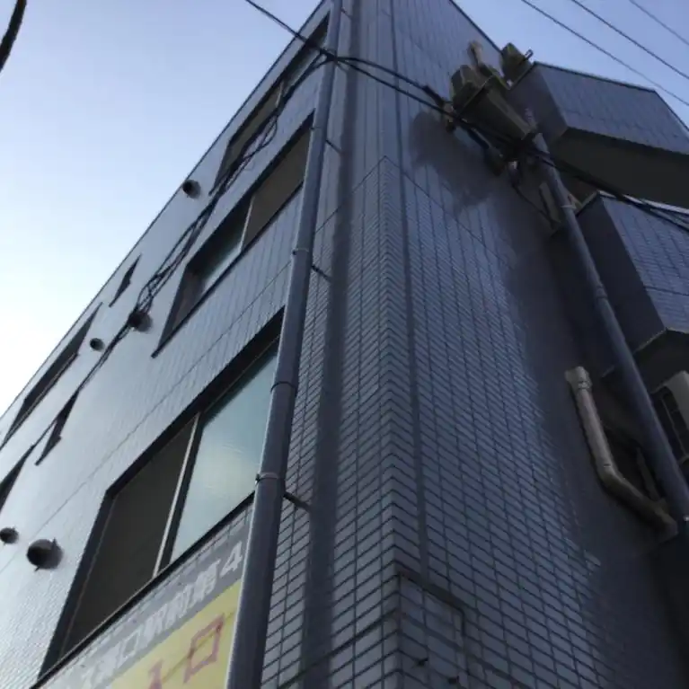 アトラクティヴオマタ II 外観