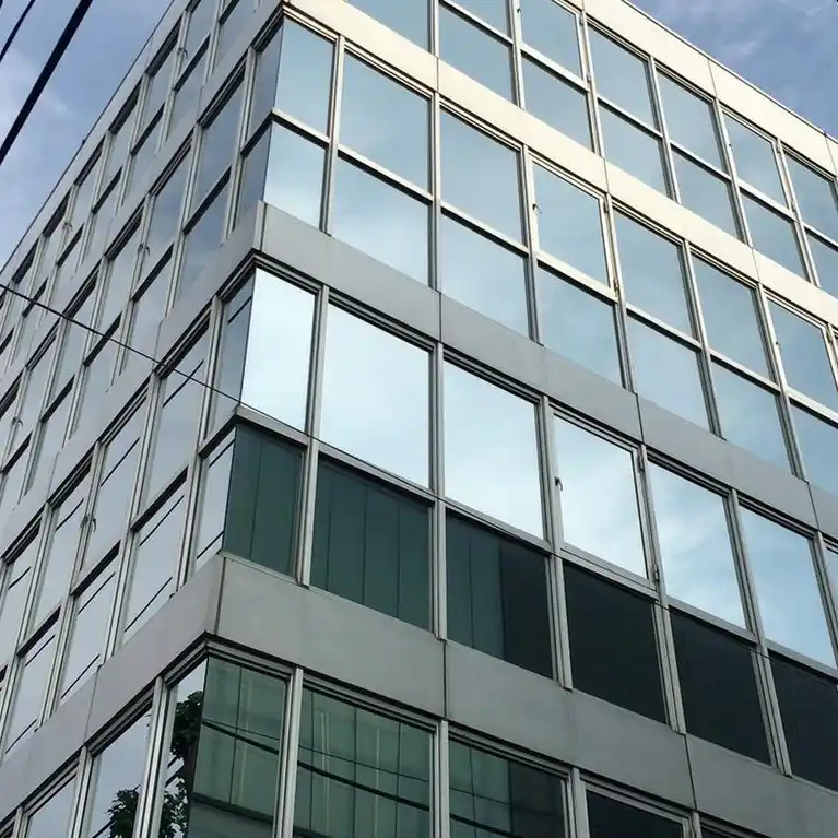 アーバンスペース 外観