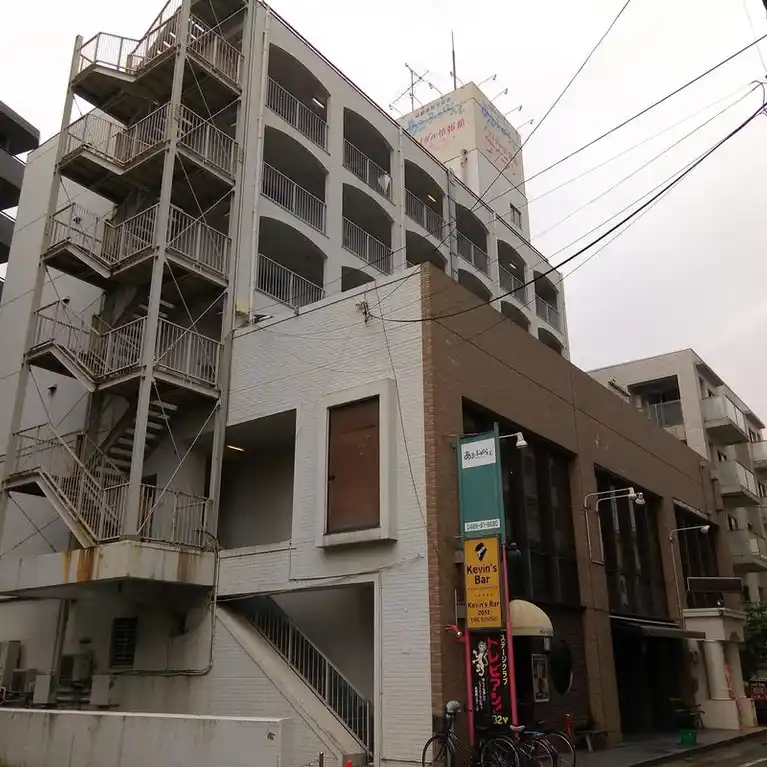 アルファービル 外観