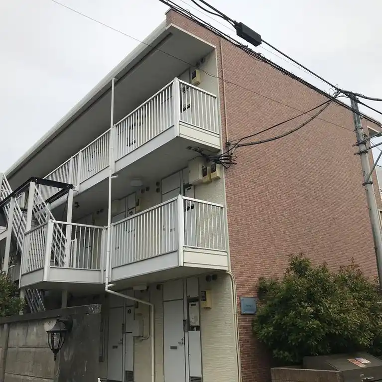 レオパレスアミティエ 外観