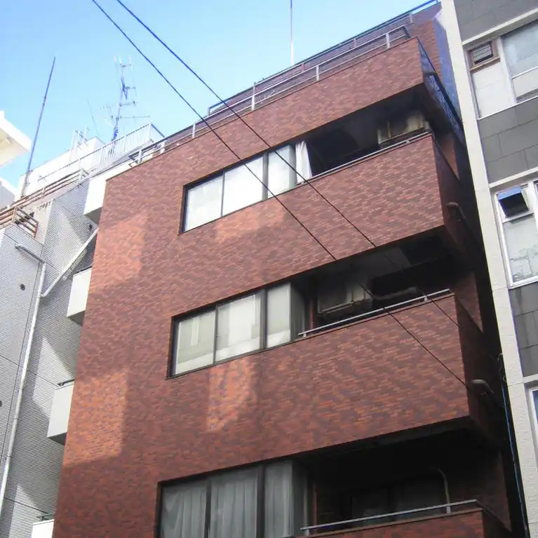 ハイツ新富町 外観