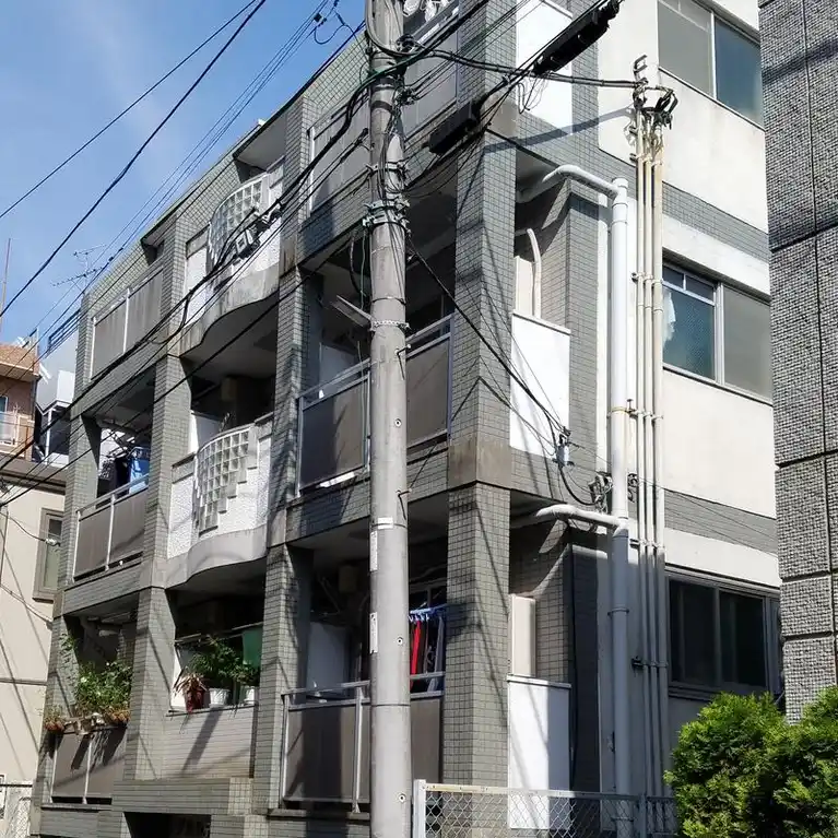 アルカディア鶴間