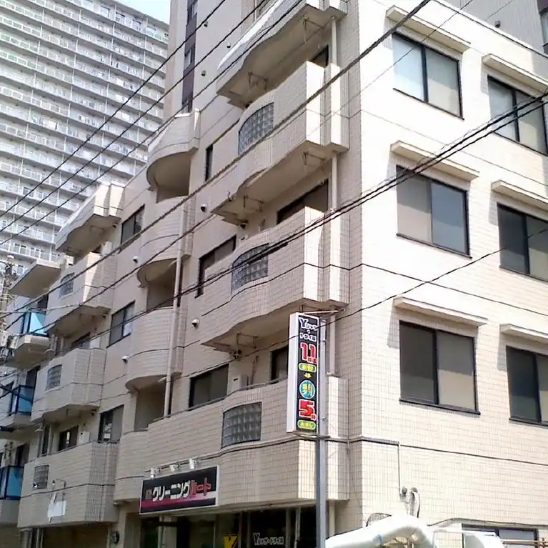 サクセス八日町 外観