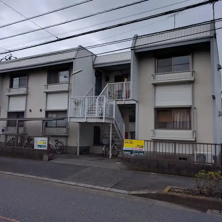 ホワイトパレイシャル