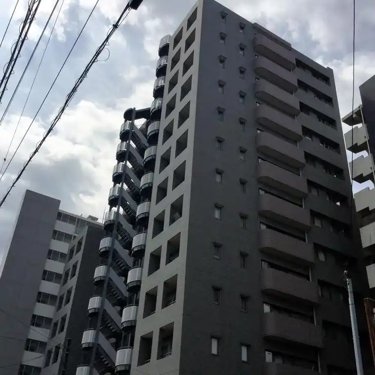 登戸パーク・ホームズ