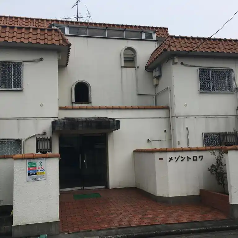 メゾントロワ 外観