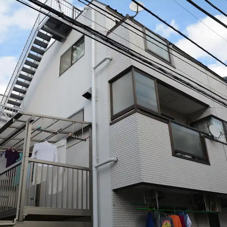 コーポハピネス