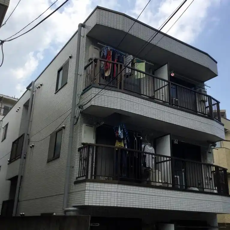 ドミトリ生田 外観