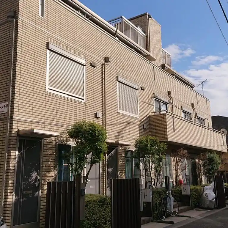 スレーヌ千早 外観