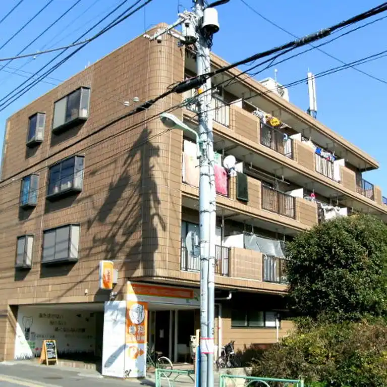 サンフラワー烏山 外観