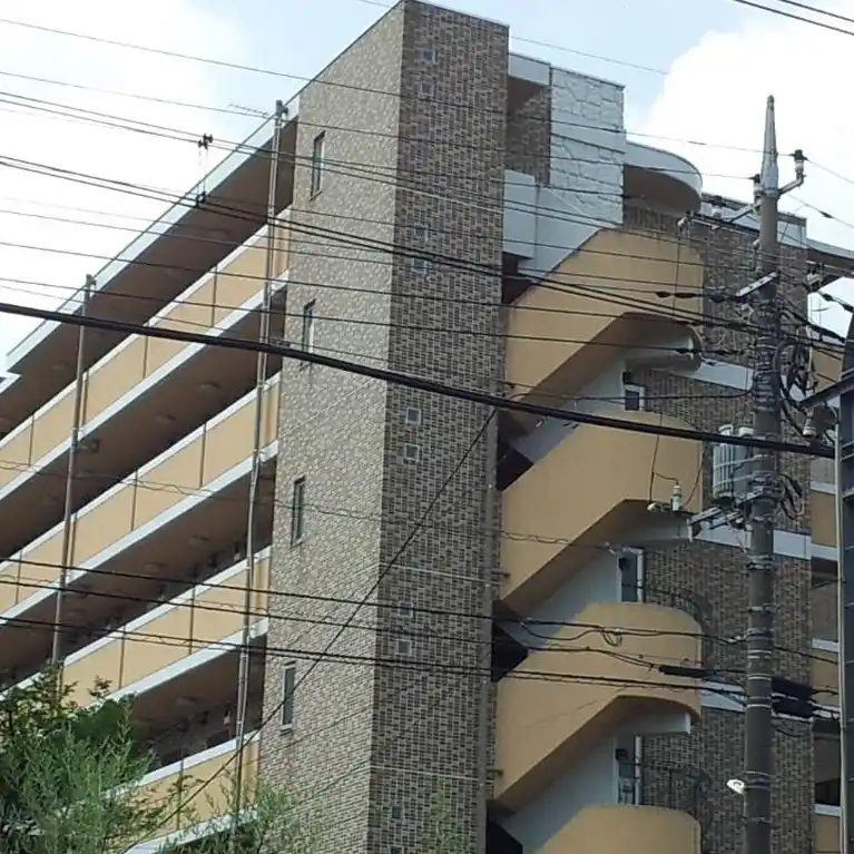 フォンターナ生田