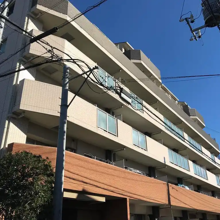 レリア蕨塚越