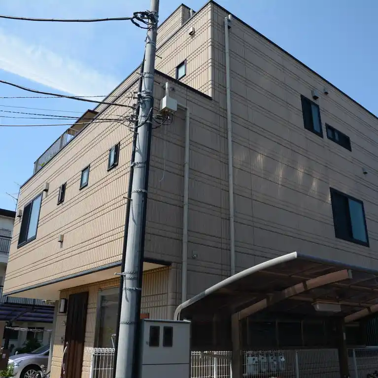 アイリー中原