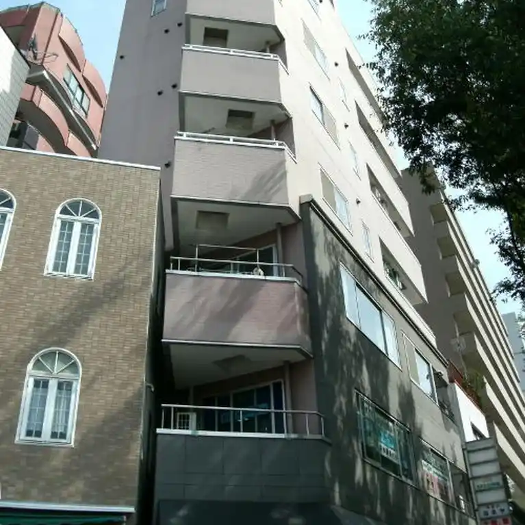 YMスクエアー