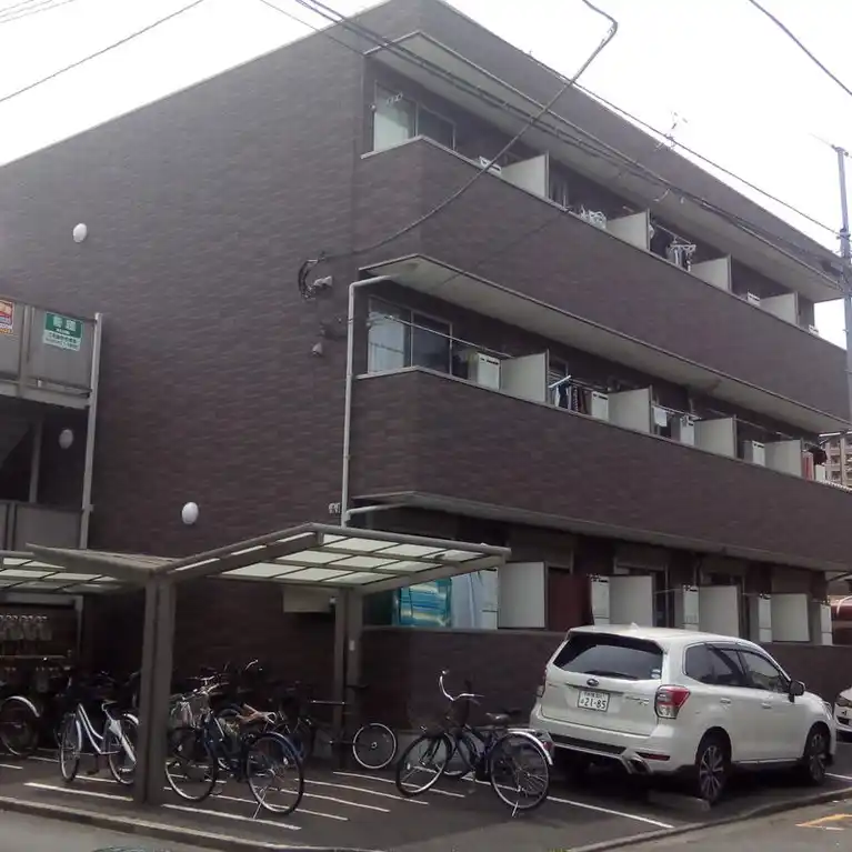 セレーナ・K 外観