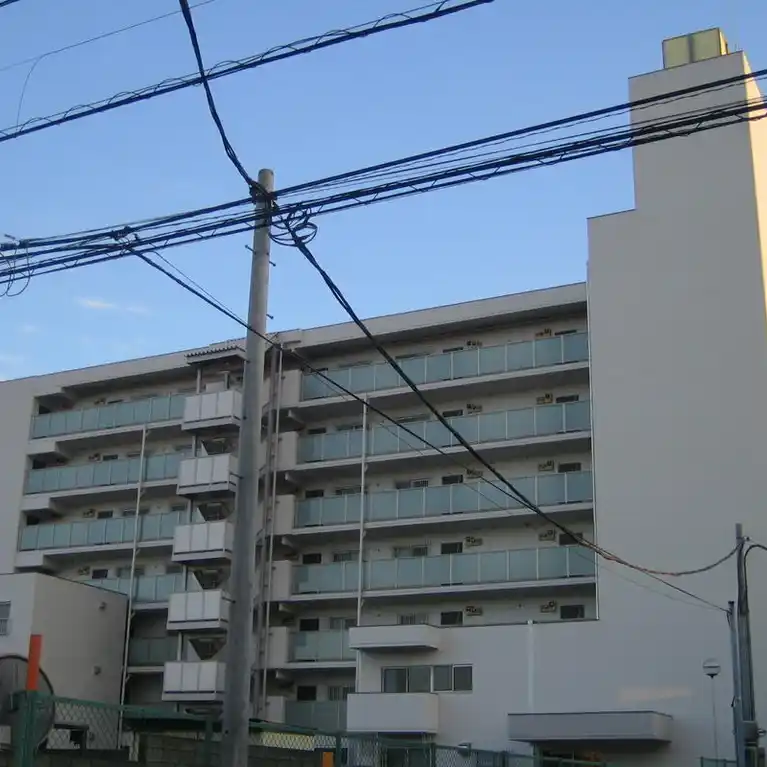 シャンボール大倉山 外観
