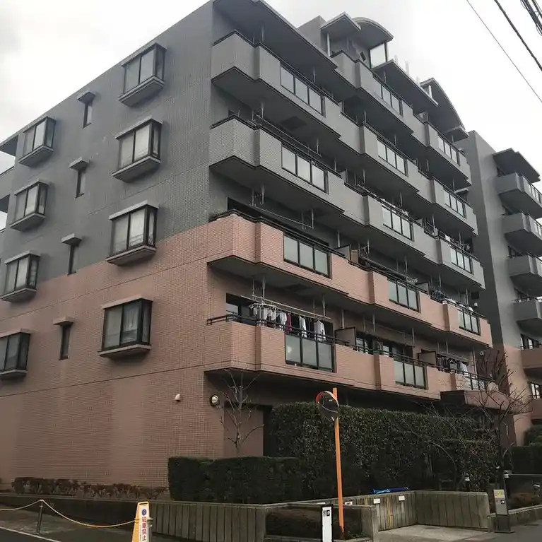 エルズ市川中山