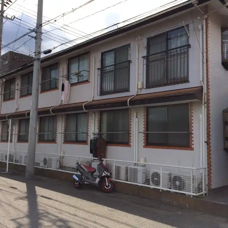 アパルト向ヶ丘 II 外観