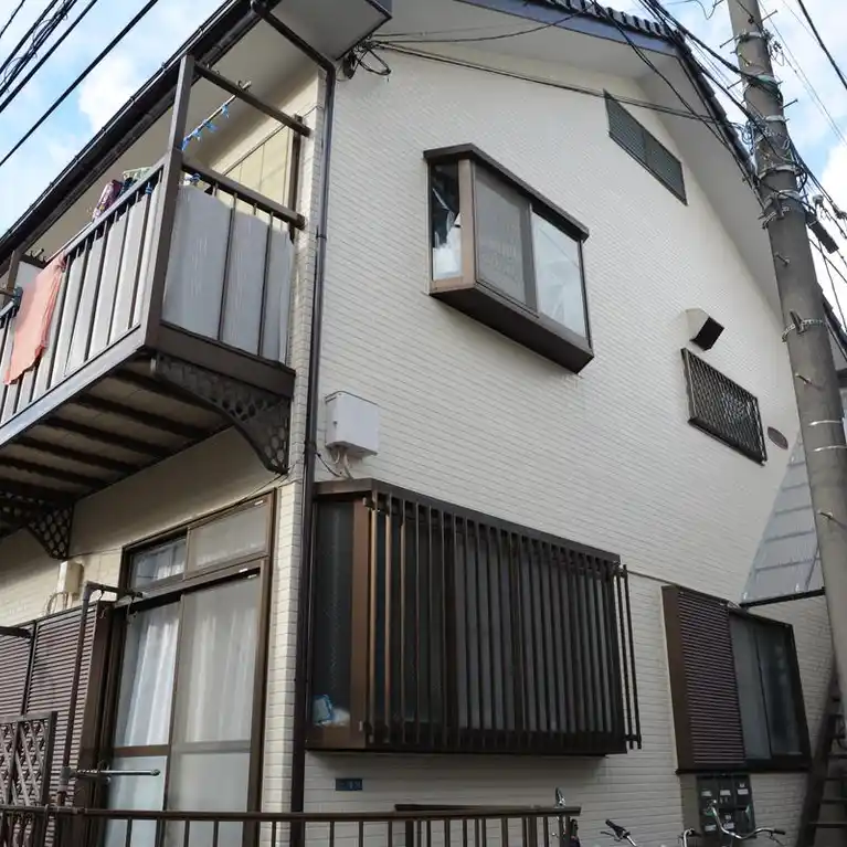レオ・ドミール 外観