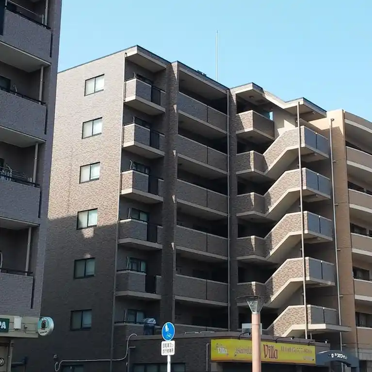 プーロ・ア・プロフィット 外観