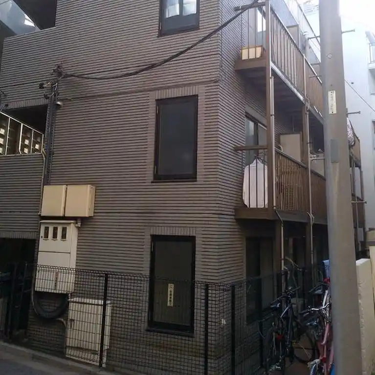 アルバヤハギ 外観