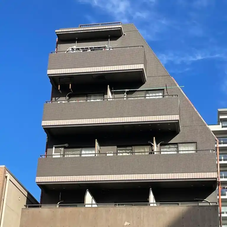 アライビル 外観