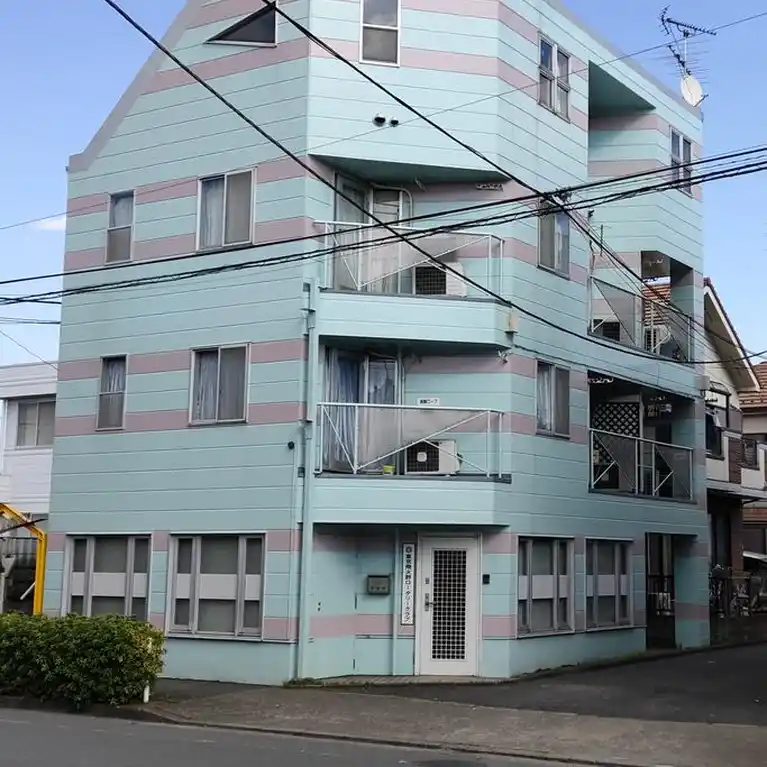 スペースブロンコ 外観