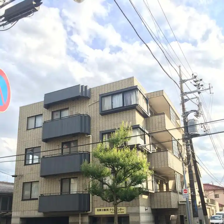 アヴニール 外観