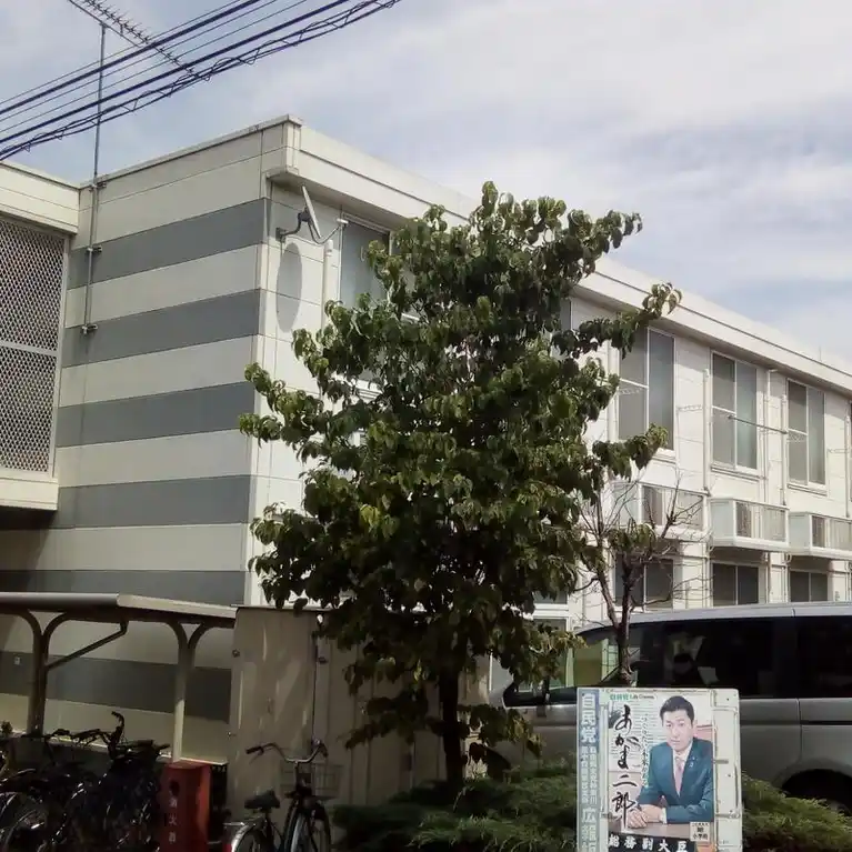 レオパレスボヌール橋本 外観