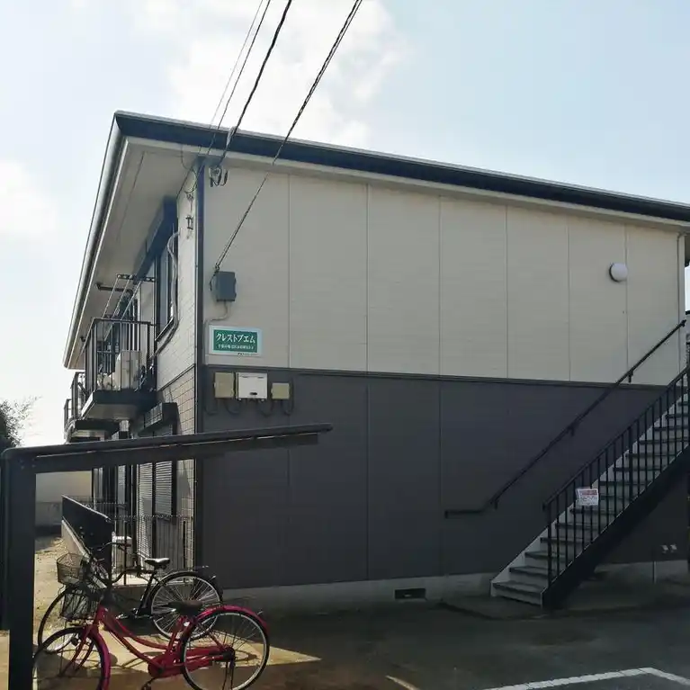 クレストブエム 外観
