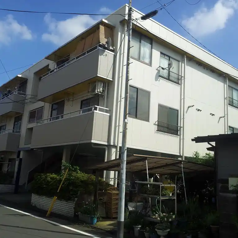 ファーストフクスケ 外観
