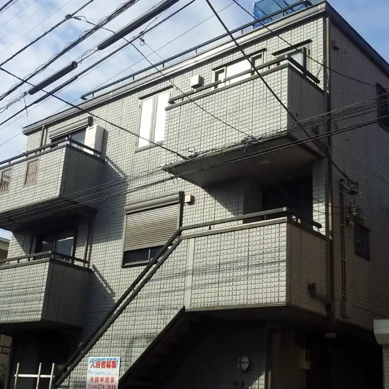 リファイン 外観