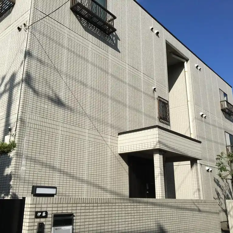 トゥフレ参番館 外観