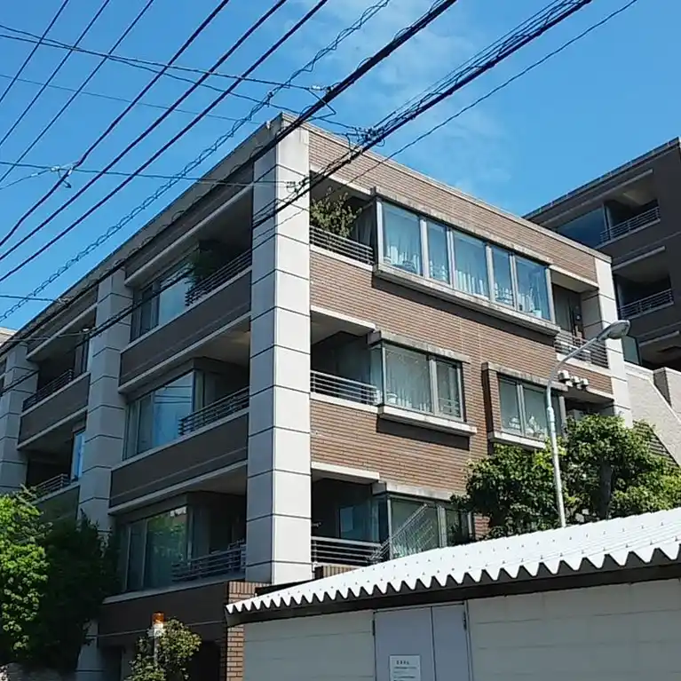 グランスイート岡本
