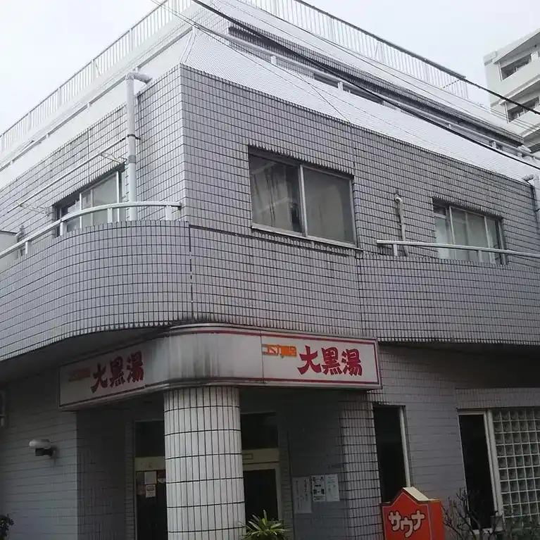シャトル大江 外観