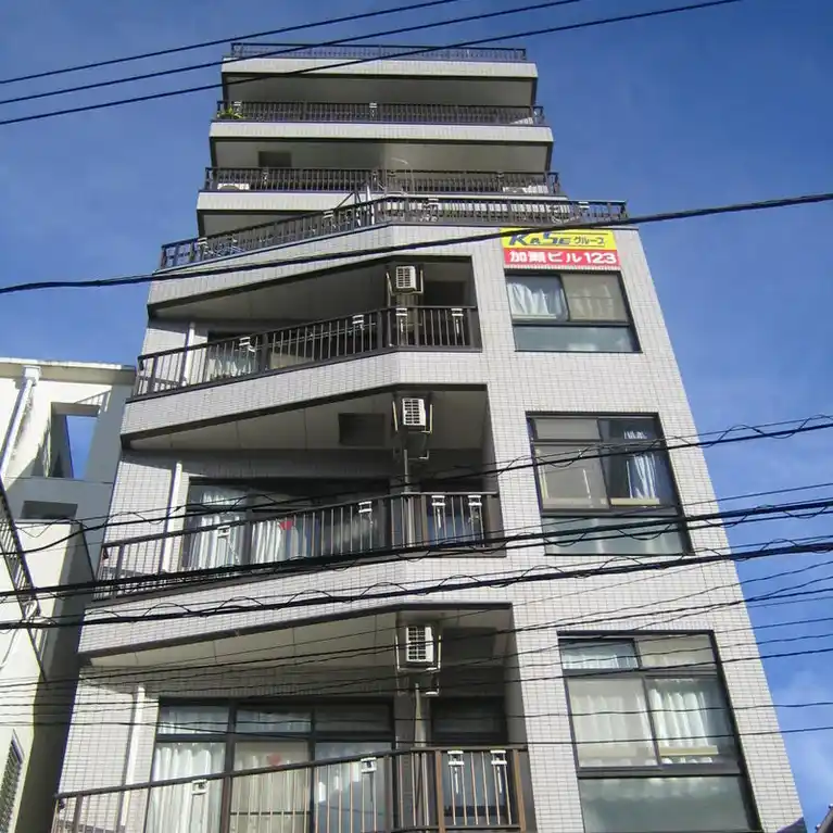 プラーズ京急鶴見 外観