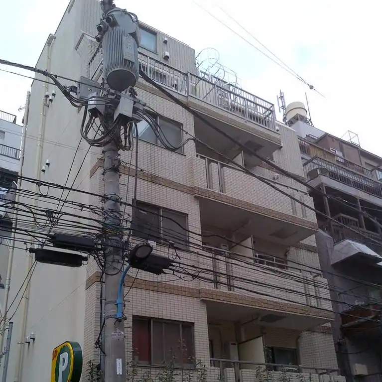 プレール・ドゥーク新宿曙橋 外観