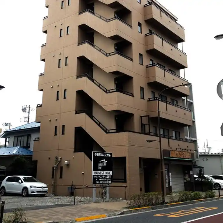 ウエスト301