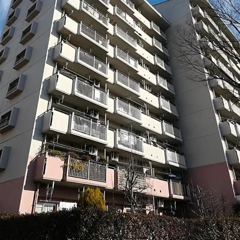 けやき通り北八番館 外観