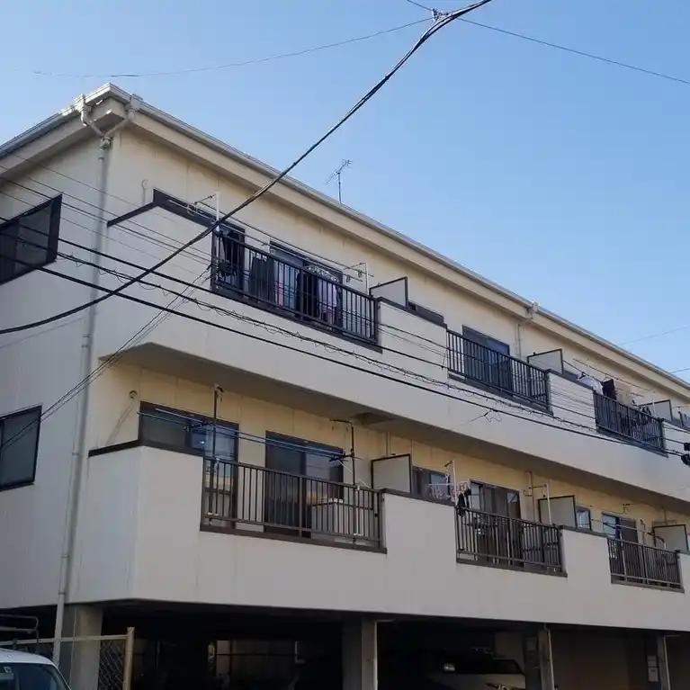 アローハイツ 外観