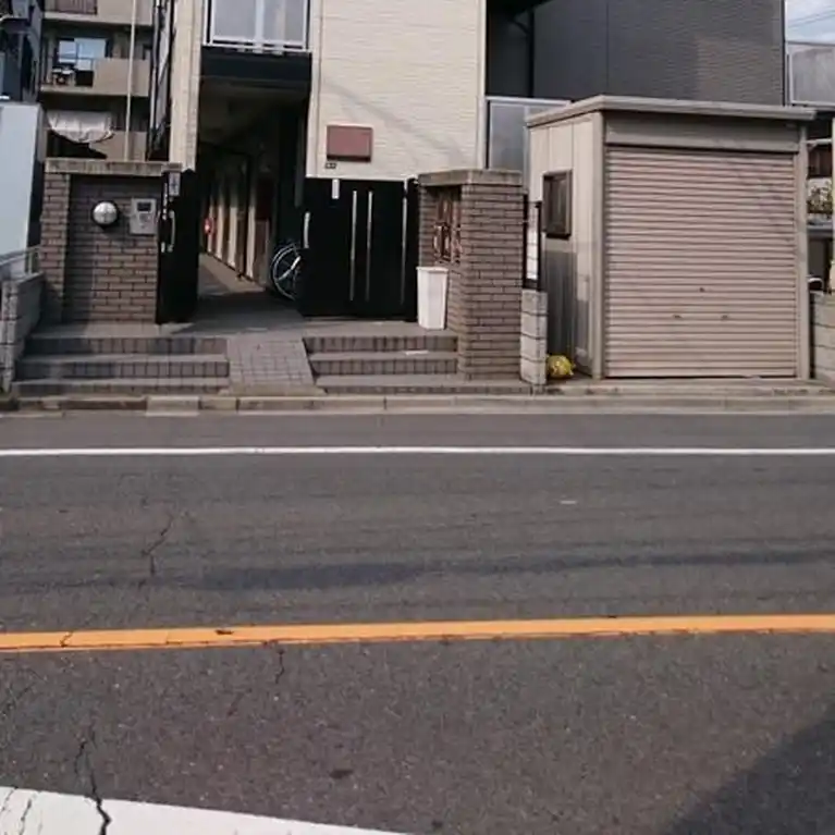 レオパレスメイローズ 外観