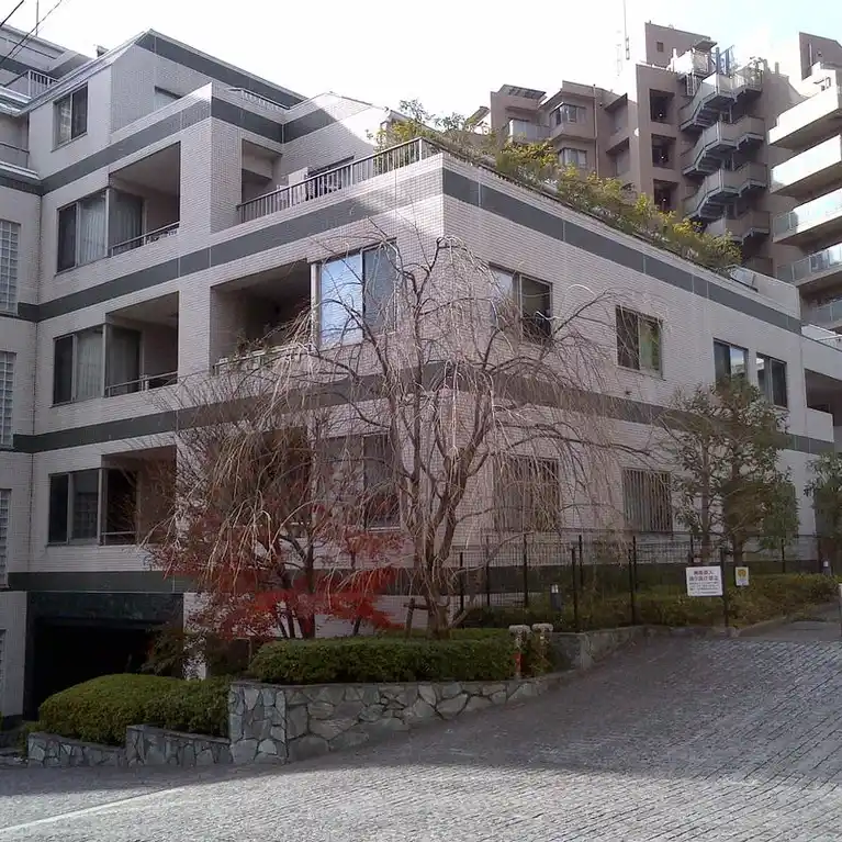 レジデンシア春日安藤坂 外観
