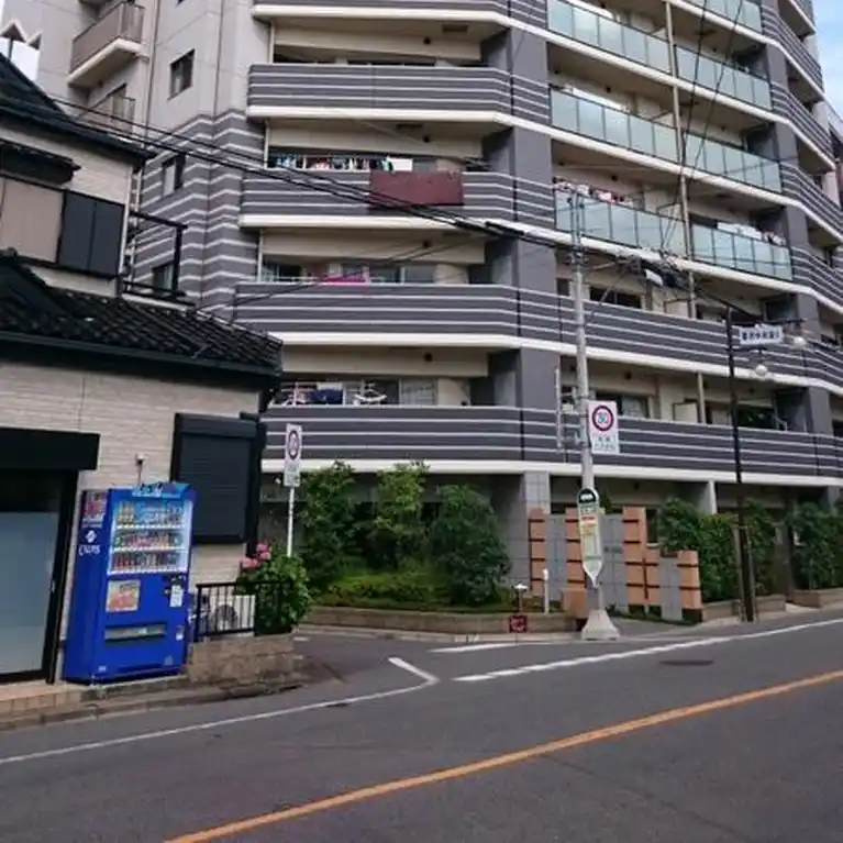 レーベンリヴァーレTODA TOWER 外観