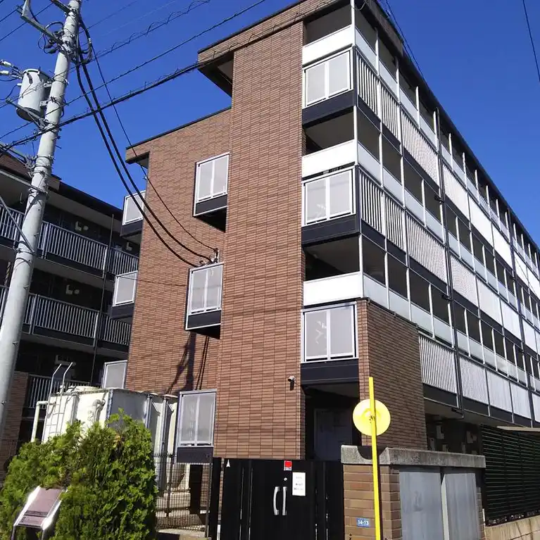 レオパレスブルーム スミ 外観