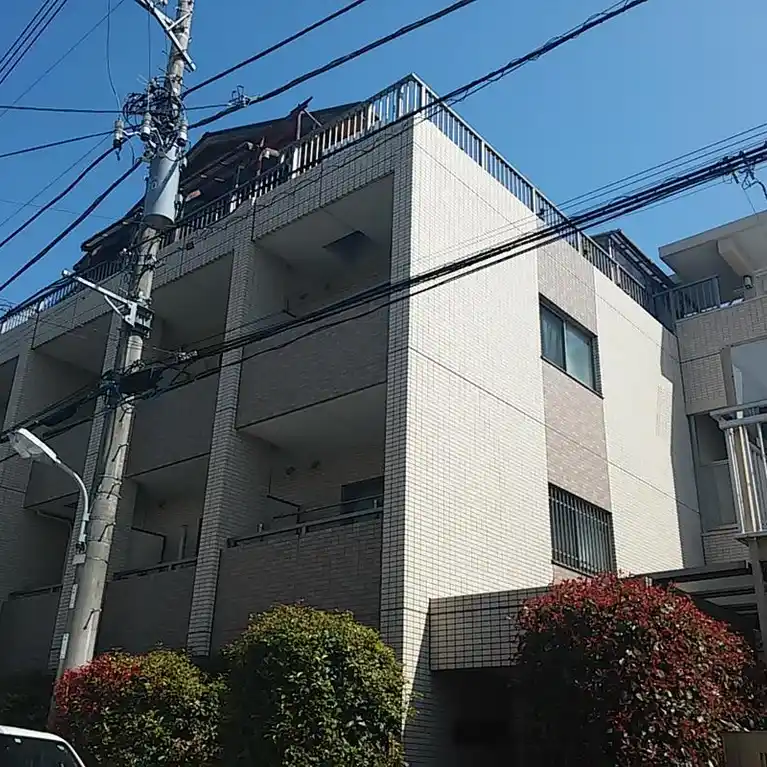 ウエスト ログ イサーラ 外観