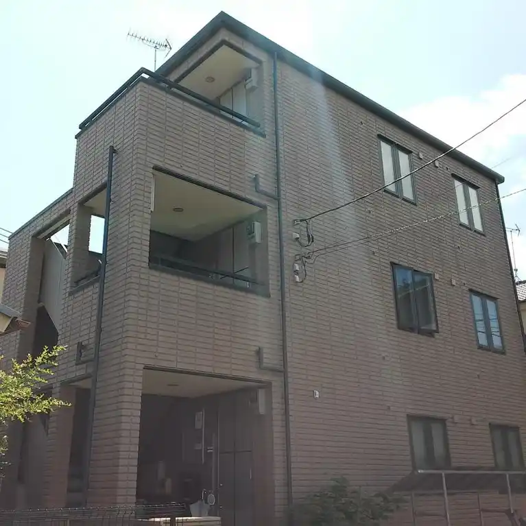 MAISONTAKA