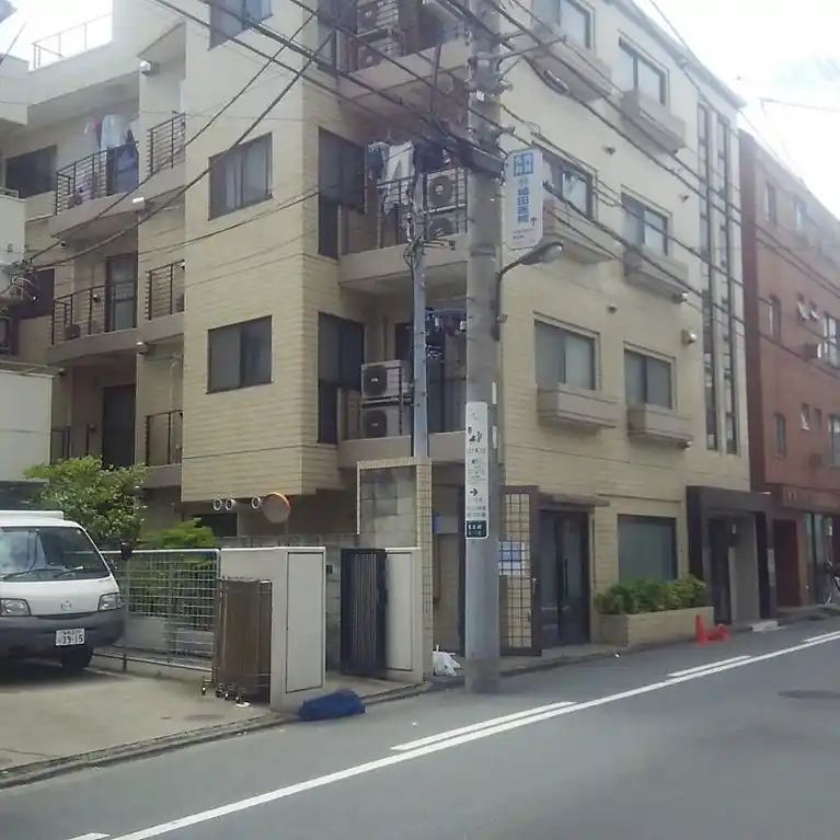 ザロイヤル東長崎