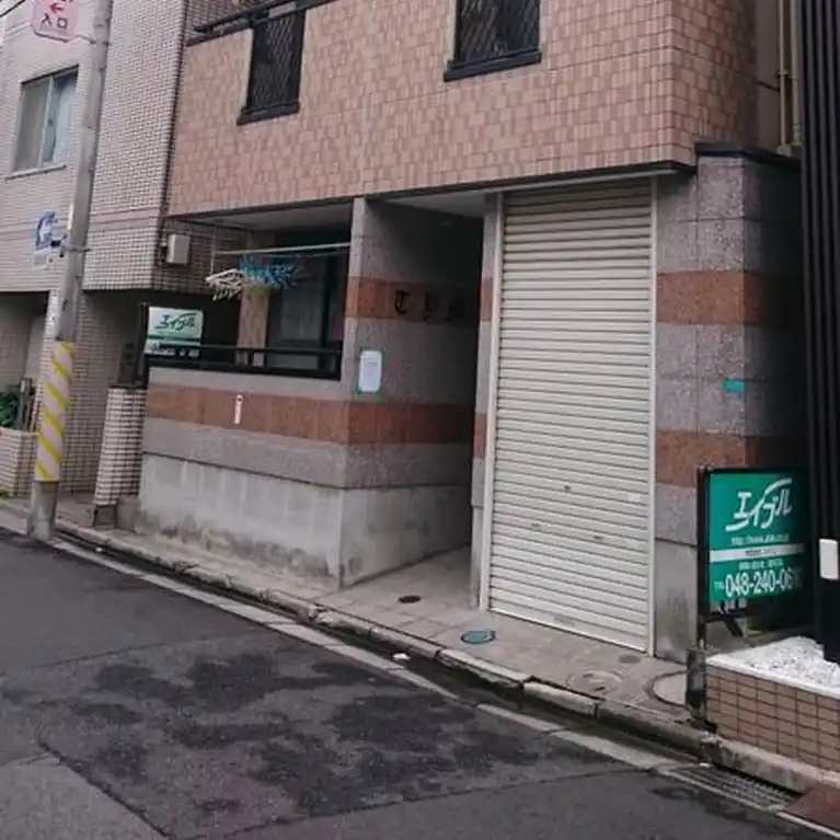 TYM 外観
