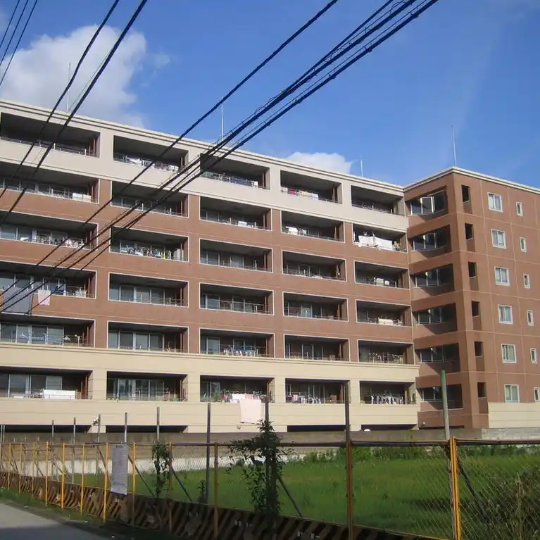 クレッセント横濱ベイシス