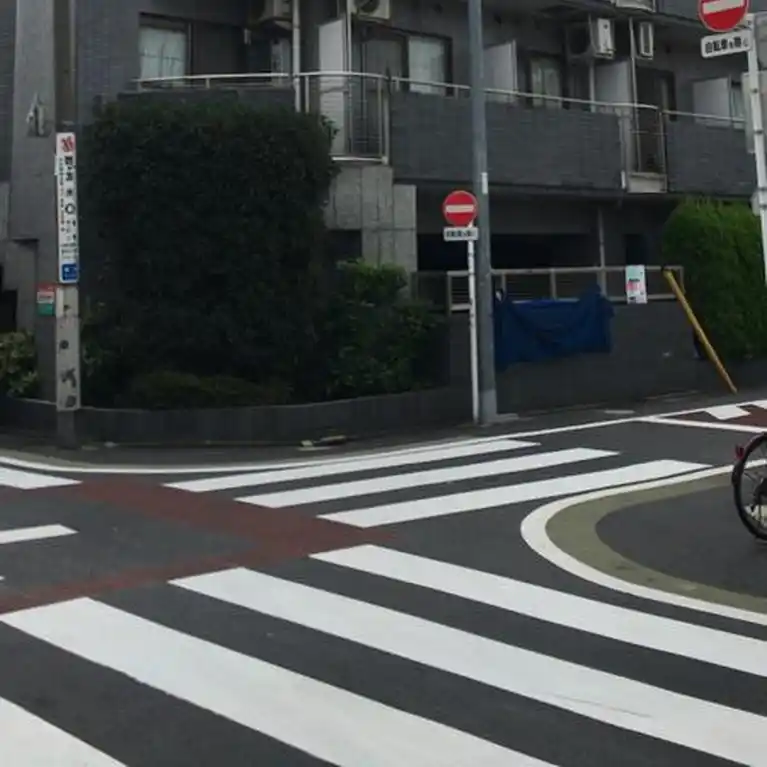 ベレッツア学芸大 外観